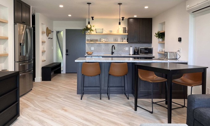 Maalaea Condo | Modern, Clean, and Spacious Maui Beachfront Condo