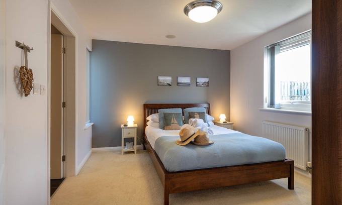 Rhosneigr House | Modern Coastal Home in Rhosneigr – 4 Y Bonc by Anglesey Holiday Lettings