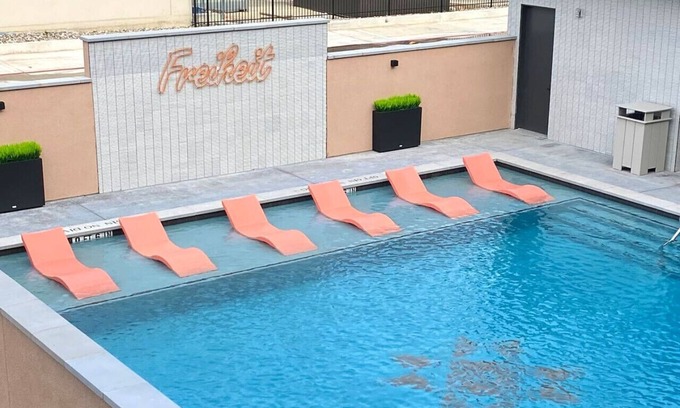 New Braunfels Apartment | Modern Condo, Walk to Restaurants, Coffee & Live Music, Minutes from the River