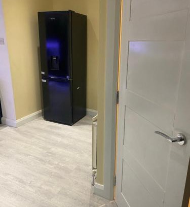 Belfast House | Modern & Convenient
