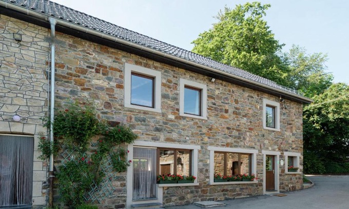Faymonville House | Modern Cottage with Private Garden in Waimes