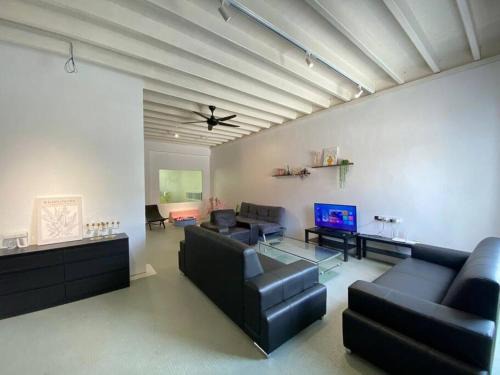 Central Seberang Perai House | Modern Cozy House 4 ROOM 10pax@Bukit Mertajam