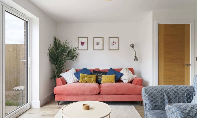 Exmouth House | Modern Family Home with Private Garden & Parking