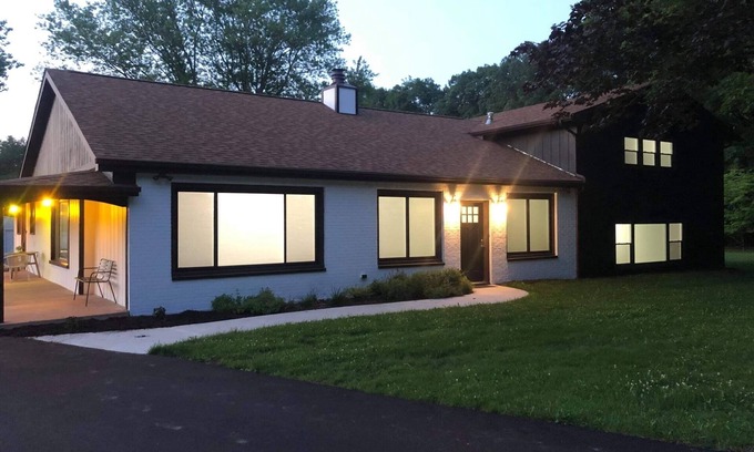 Wheeler House | Modern FarmHouse Stay On 12 Acres with Fireplace and Hot Tub, Sleeps 16
