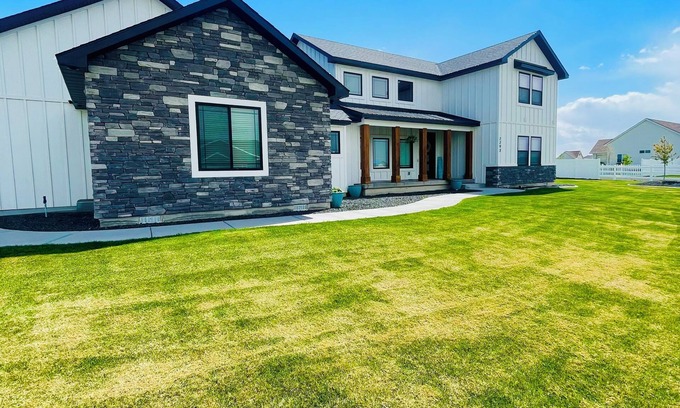 Filer Apartment | Modern Farmhouse Studio