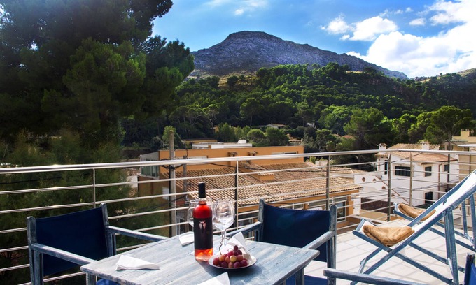 Cala San Vicente Apartment | Modern flat with large terrace with mountain views, 5 min. walk to the beaches