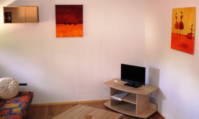 Dietrichsfeld Apartment | Modern, fully equipped 2 ZiKB Non smoking apartment in a quiet environment