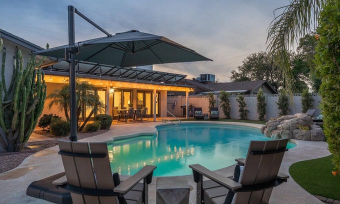 Paradise Valley Village House | Modern Home - Arcade & FREE pool heat!