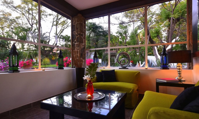 Acapantzingo House | Modern Home in the Middle of Large & Beautiful Garden