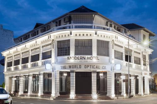 Downtown George Town Hotel | Modern Hotel Georgetown