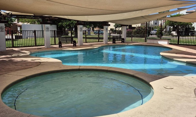 Hermosillo House | Modern House w/Wifi/alberca, Airport & Consulate in Hermosillo