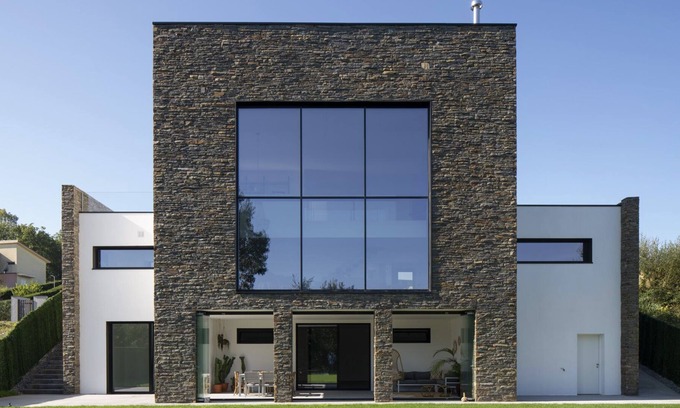 Mungia House | Modern house with pool and forest views.