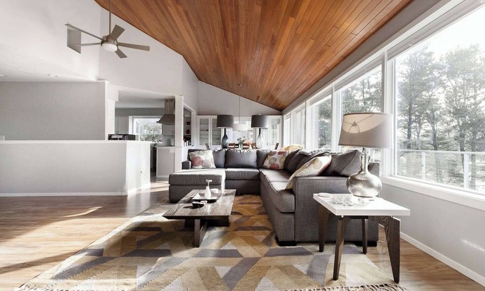 Manzanita House | Modern Huge Deck Wood Stove Pet-Friendly