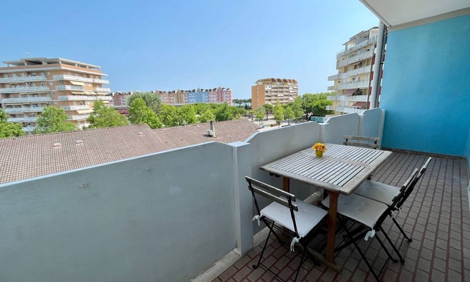 Porto Santa Margherita Apartment | Modern apartment with balcony