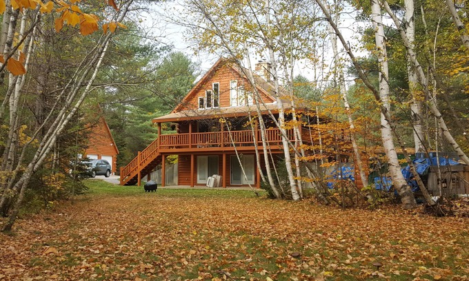 Twin Mountain House | Modern log home, heart of White Mtns, Twin Mtn, 7 mins to Bretton Woods, pets+
