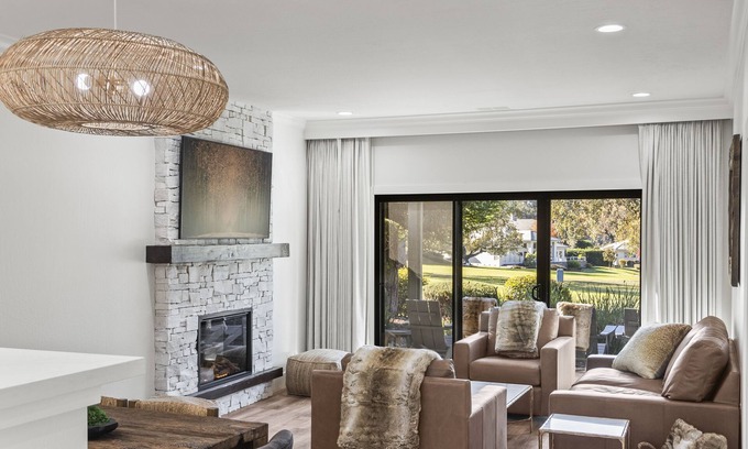 Napa Condo | Modern Luxury Condo at Silverado Resort - Napa