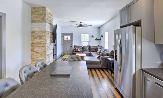 Menasha House | Modern luxury fully furnished 4 Bdrm executive home. Long or Short Term rental
