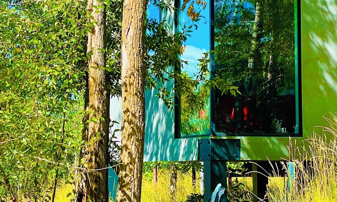 La Veta House | Modern Luxury on the River w/Hot Tub