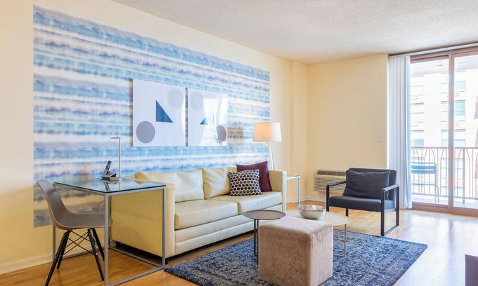 Hoboken Apartment | Modern One Bedroom in Hoboken - 20 Mins to NYC