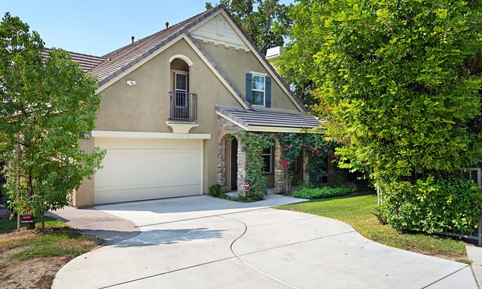 Pasadena House | Modern, Private Home in Pasadena, 5br/4.5ba
