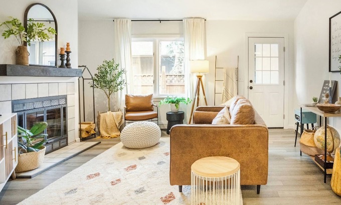 University Area House | Modern ranch, stylish hidden π in the most convenient U-MED DISTRICT!