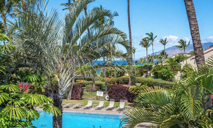 Kihei Condo | Modern Renovated Maui Kamaole Condo Near Main Pool, Beach Across Street