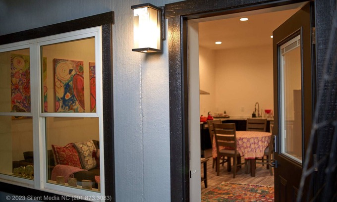 Fairview Apartment | Modern Retreat, minutes to Downtown Asheville
