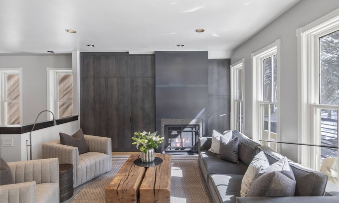 Telluride House | Modern Riverside Retreat, Steps from Gondola