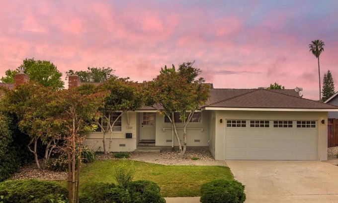 San Luis Obispo House | Modern SLO Home + Quiet Backyard with BBQ, near Downtown and Parks