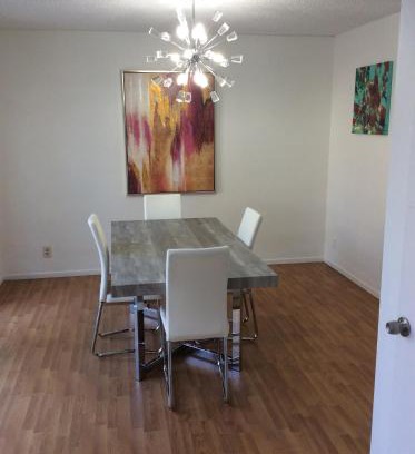 Valley Glen House | Modern spacious home close to Universal studio & Hollywood for 11