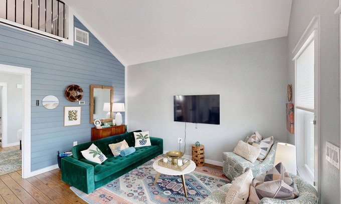 Port Bolivar House | Modern | Steps to Beach | Shared Pool & Playground