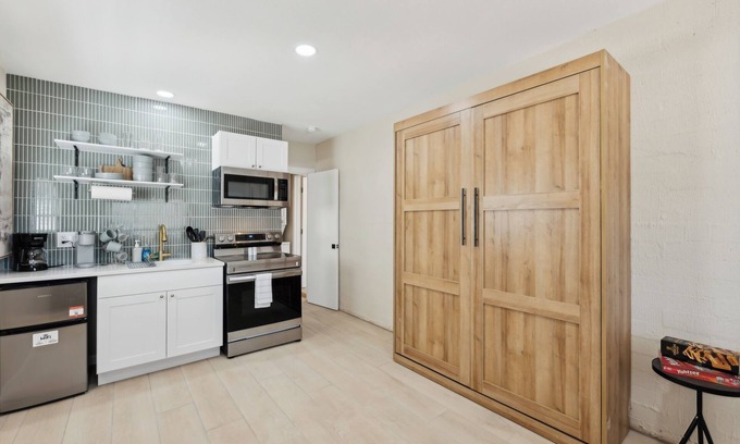 Tempe Apartment | Modern Studio | Private Patio | Near airport