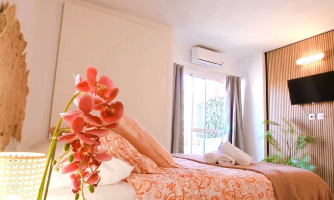 Benalmadena Costa Apartment | Modern Studio Sea Views in Benalmádena - Available for weekly or monthly rentals