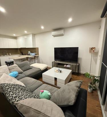 Camberwell Villa | Modern Stylish Comfort at Prime Camberwell Retreat