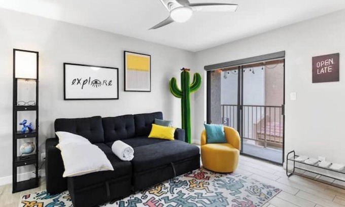 Tempe Apartment | Modern, stylish condo in Sun Devil Countryn