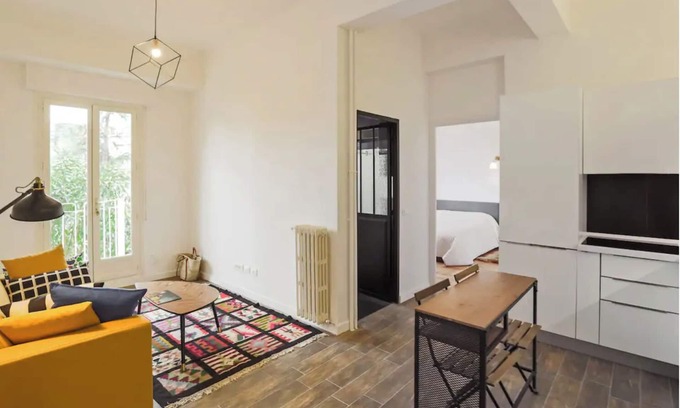 Centre Ville-Gare Apartment | Modern T2 w A/C in Nice Centre – Chagall Museum, Quiet & 60m² Private Garden