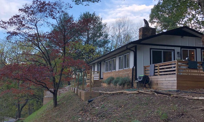 Asheville House | Modern Treetop House 10 min to downtown Asheville!