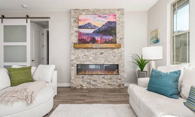 Troon North Condo | Modern Troon North Condo with Custom Touches, Fire Feature & Private Guest Suite