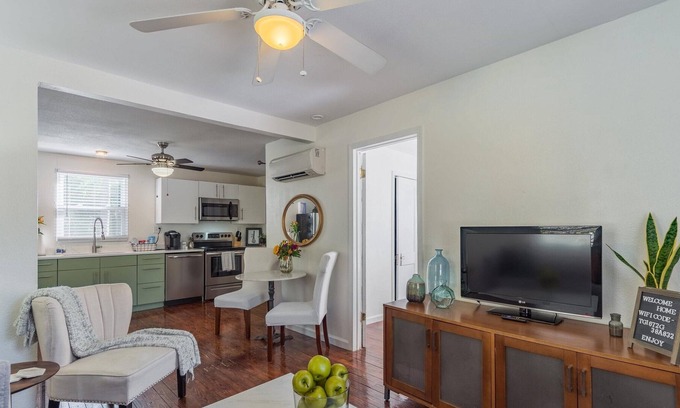Eau Claire Apartment | Modern Upstairs Apartment - 2.5 miles from Vista