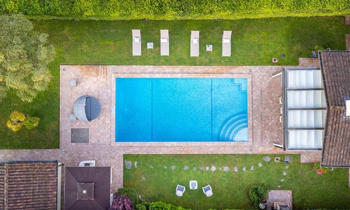 Marina di Pietrasanta Villa | Modern Villa with Pool in Tonfano Marina di Pietrasanta