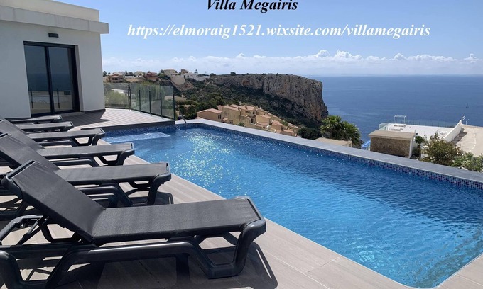 Cumbre del Sol House | Modern villa with private access with private pool offering nice sea view