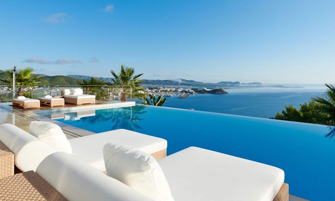 Siesta Villa | ★Modern villa with spectacular sea and city views in Santa Eulalia★