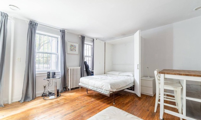 Clinton Hill Apartment | Modest Apartment #1410