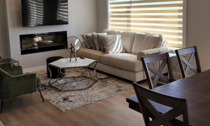 Calgary House | Mojito Luxury home