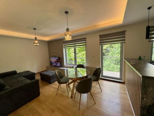 Savski Venac Apartment | Moka