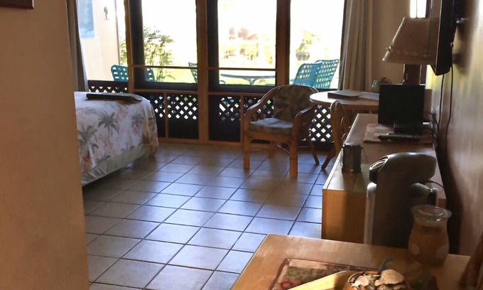 Maunaloa Condo | Molokai Island Paradise