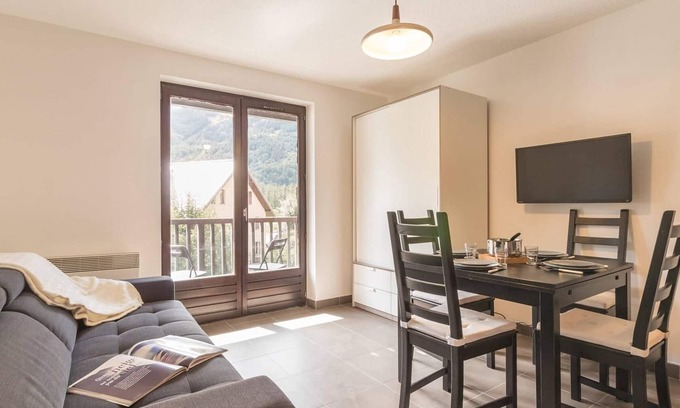 Monetier-les-Bains Apartment | Monêtier les Bains - Mountain Studio 4 People, Renovated, Balcony, Parking