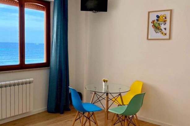 Mondello House | Mondello Beach Rooms - by the sea