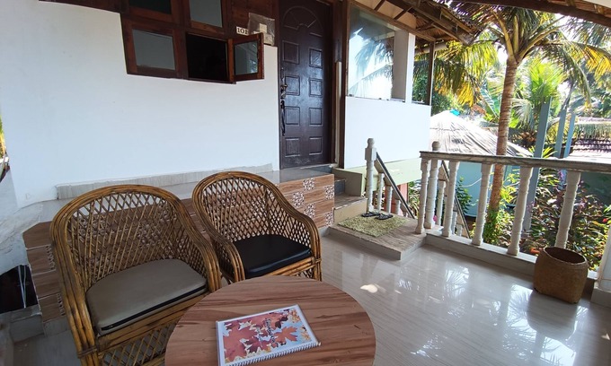 Agonda Hotel | Monsoon Partial Seaview Room: 101