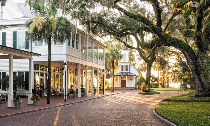 Palmetto Bluff House | Montage 2BR, adjacent to the Inn, Golf Cart & Bikes, Signature Residence 1005